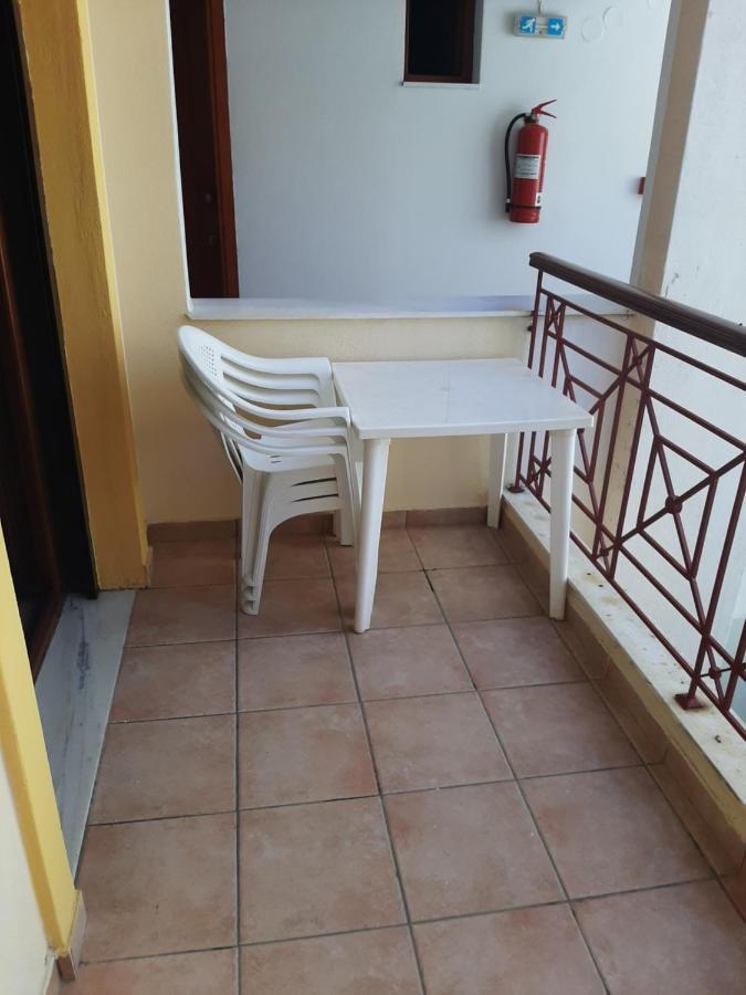 سارتي Hotel Kosmas الغرفة الصورة